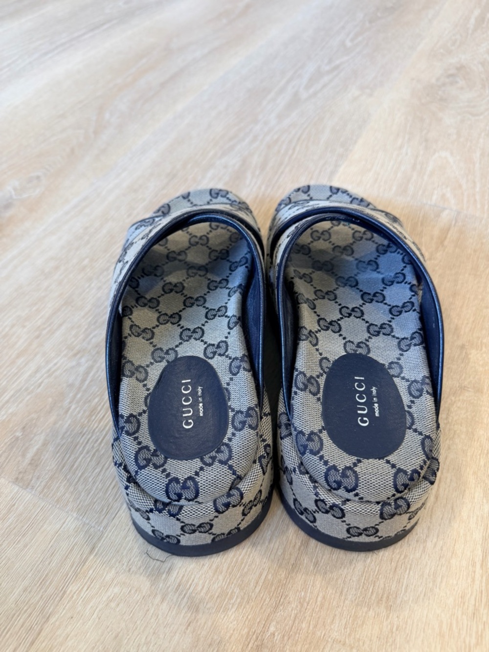 Gucci Beige Canvas GG Cross-Strap Slides with Navy Trim - Picture 4 of 6